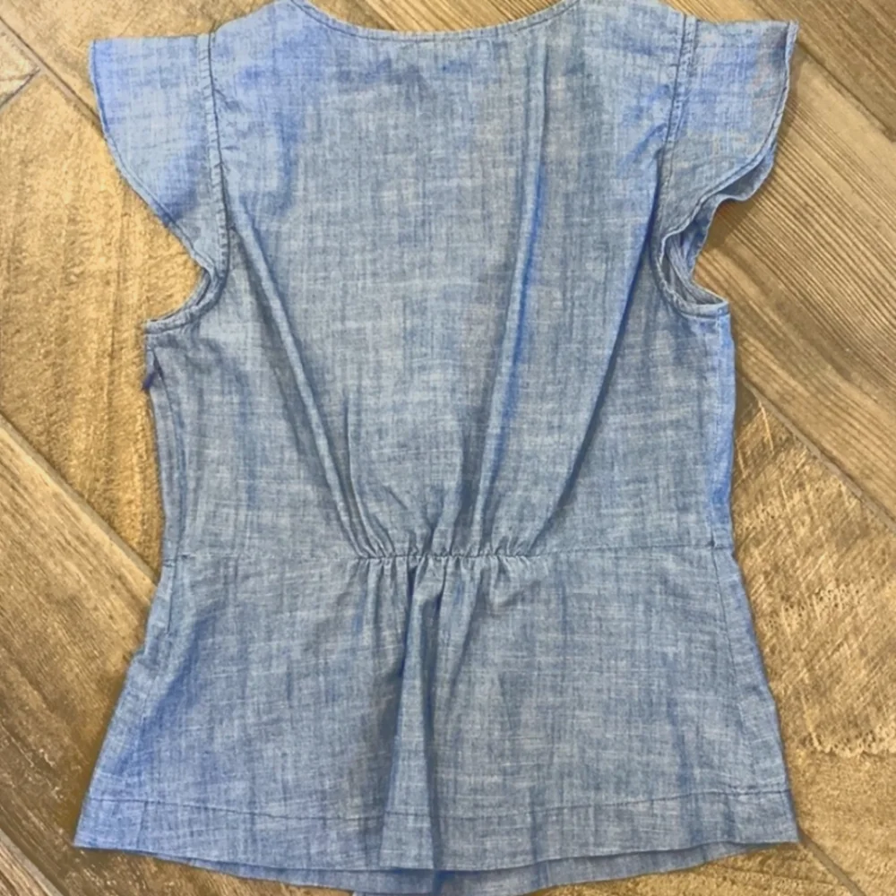 J. By J. Crew Chambray Blue top Size 00